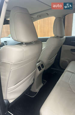 Внедорожник / Кроссовер Honda CR-V 2013 в 
