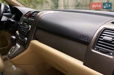 Позашляховик / Кросовер Honda CR-V 2007 в 