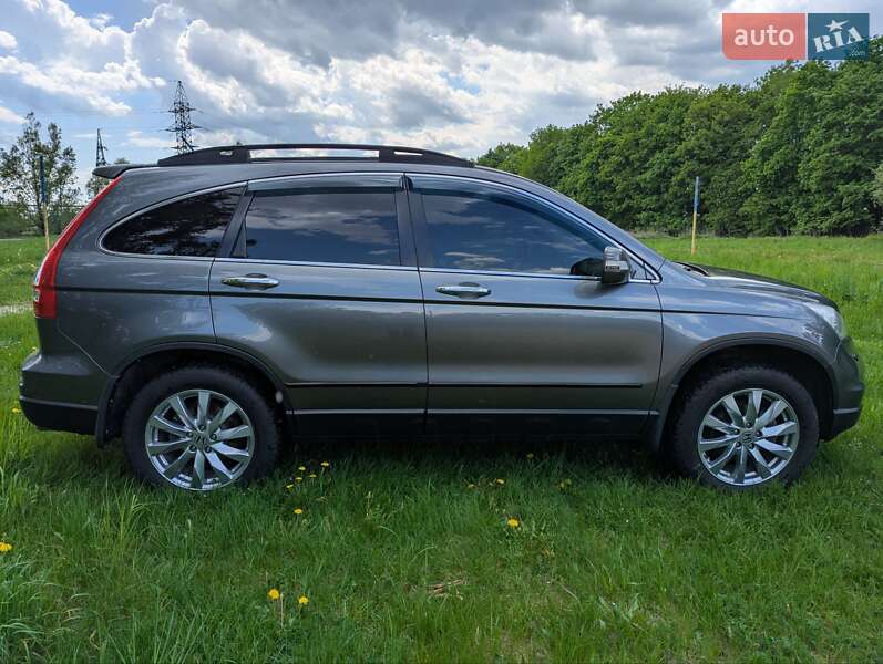 Внедорожник / Кроссовер Honda CR-V 2011 в Стрые