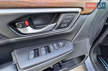 Внедорожник / Кроссовер Honda CR-V 2022 в 