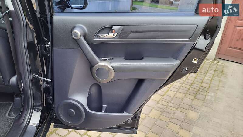 Внедорожник / Кроссовер Honda CR-V 2010 в Радивилове