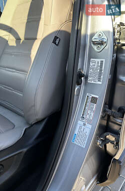 Позашляховик / Кросовер Honda CR-V 2021 в 