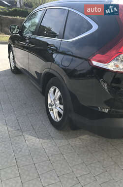 Позашляховик / Кросовер Honda CR-V 2014 в 