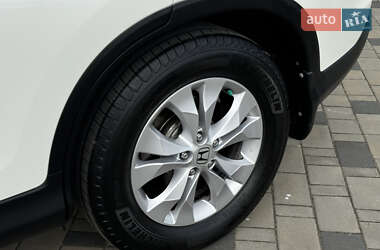 Позашляховик / Кросовер Honda CR-V 2014 в 