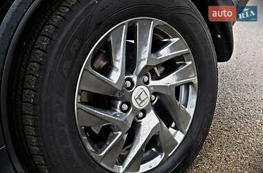 Внедорожник / Кроссовер Honda CR-V 2015 в 
