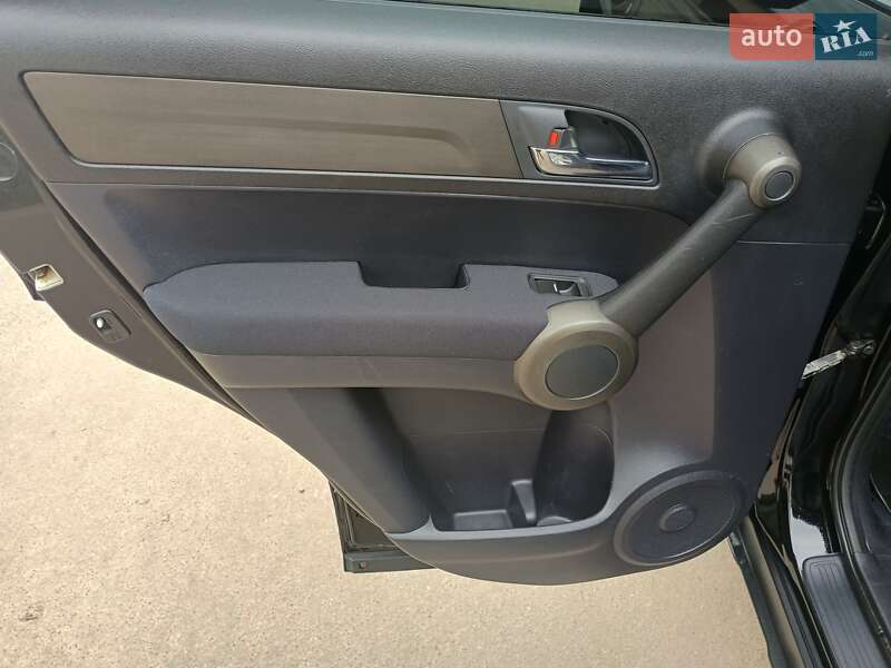 Позашляховик / Кросовер Honda CR-V 2010 в Стрию