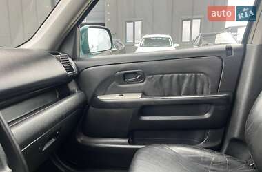 Позашляховик / Кросовер Honda CR-V 2003 в 