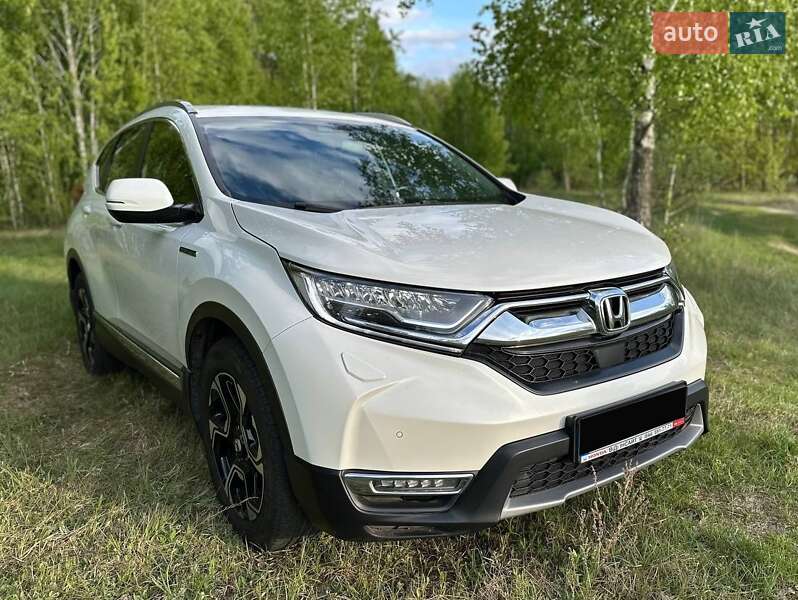 Внедорожник / Кроссовер Honda CR-V 2020 в Макарове