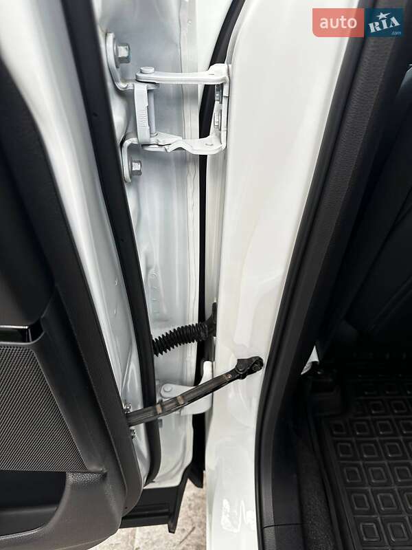 Внедорожник / Кроссовер Honda CR-V 2020 в Макарове