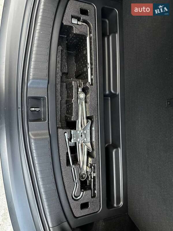 Внедорожник / Кроссовер Honda CR-V 2020 в Макарове