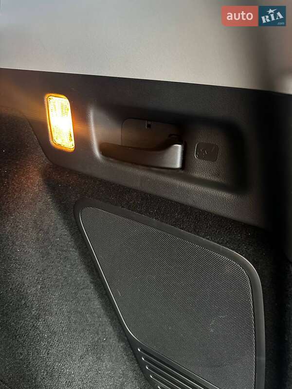 Внедорожник / Кроссовер Honda CR-V 2020 в Макарове