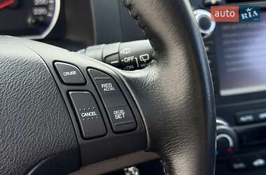 Позашляховик / Кросовер Honda CR-V 2012 в 