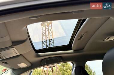 Позашляховик / Кросовер Honda CR-V 2012 в 