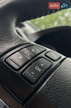 Позашляховик / Кросовер Honda CR-V 2010 в 
