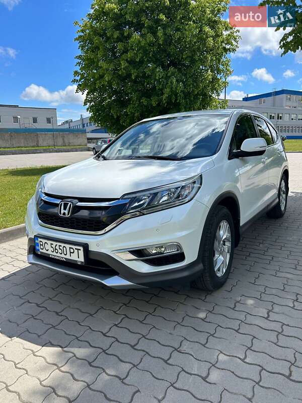 Внедорожник / Кроссовер Honda CR-V 2015 в Сокале