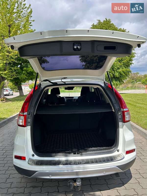 Внедорожник / Кроссовер Honda CR-V 2015 в Сокале