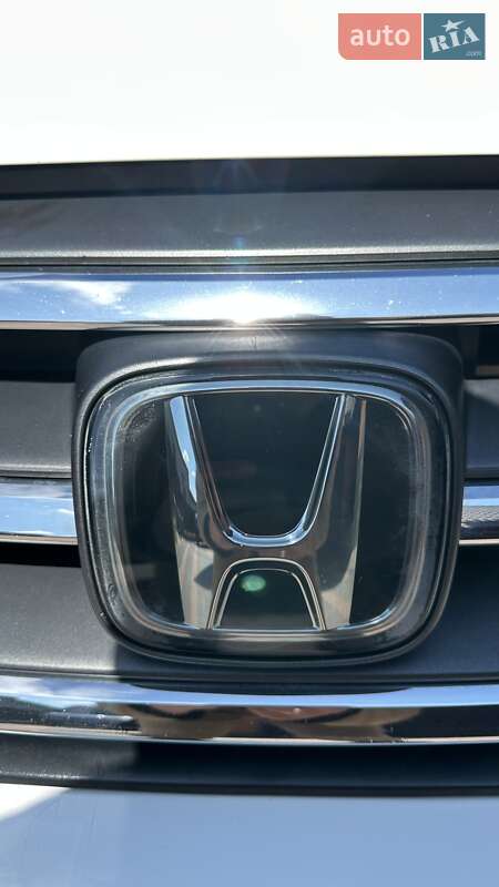 Позашляховик / Кросовер Honda CR-V 2014 в Бершаді