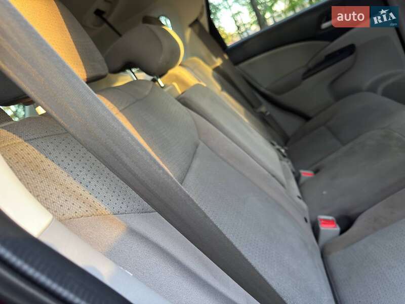 Внедорожник / Кроссовер Honda CR-V 2014 в Ахтырке