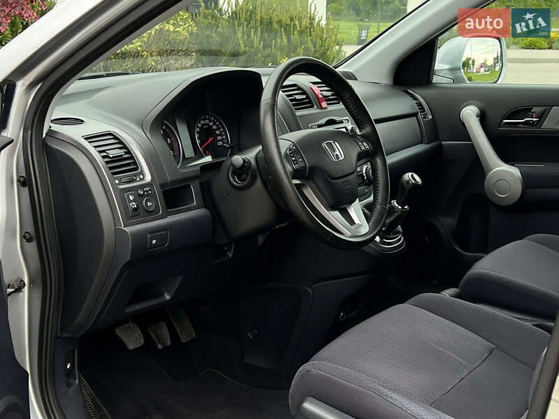 Позашляховик / Кросовер Honda CR-V 2007 в Радивиліві