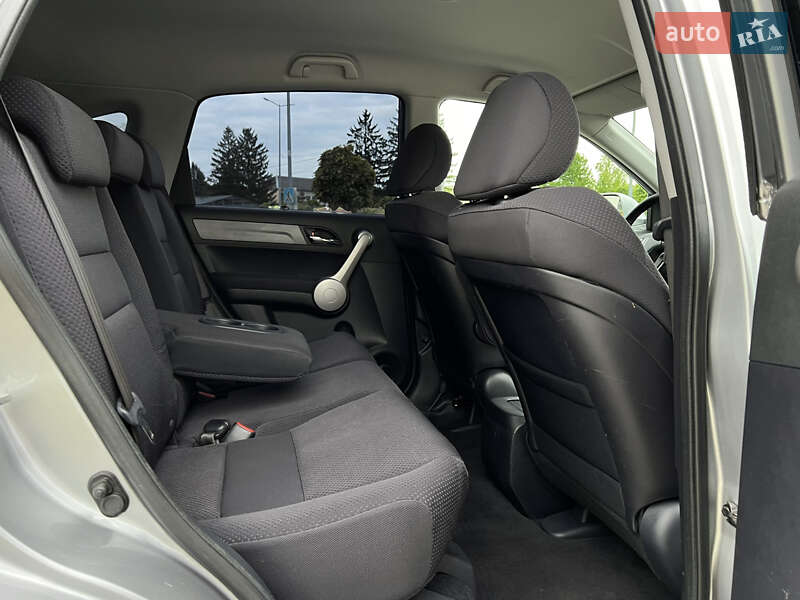 Позашляховик / Кросовер Honda CR-V 2007 в Радивиліві
