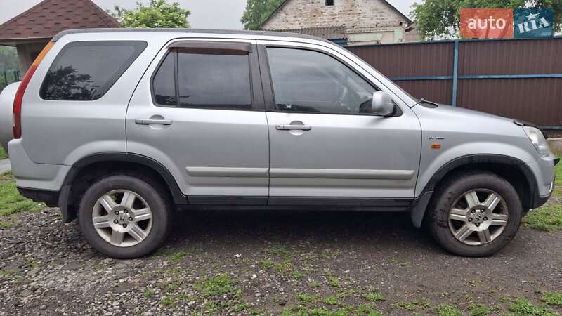 Внедорожник / Кроссовер Honda CR-V 2003 в Киеве