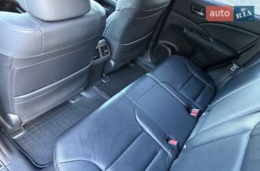 Позашляховик / Кросовер Honda CR-V 2014 в 