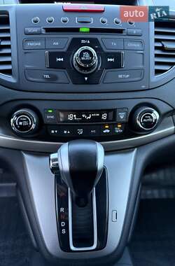 Позашляховик / Кросовер Honda CR-V 2014 в 