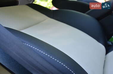 Внедорожник / Кроссовер Honda CR-V 2014 в 