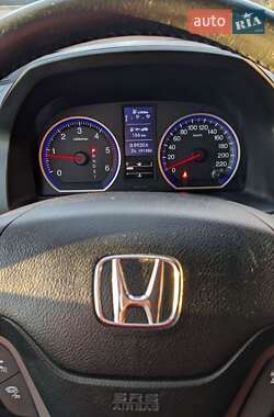 Позашляховик / Кросовер Honda CR-V 2011 в 