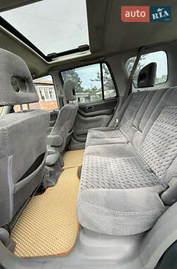 Внедорожник / Кроссовер Honda CR-V 1999 в 