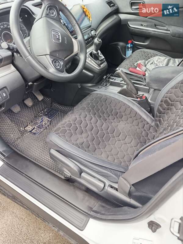 Внедорожник / Кроссовер Honda CR-V 2013 в Новояворовске