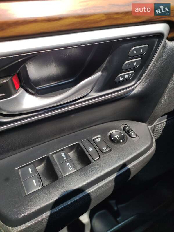 Внедорожник / Кроссовер Honda CR-V 2021 в Днепре