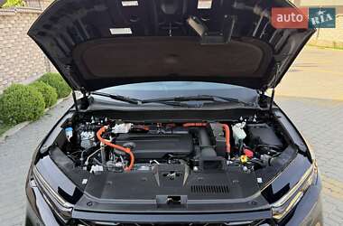 Позашляховик / Кросовер Honda CR-V 2024 в 