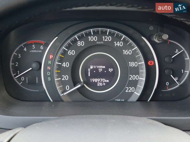 Позашляховик / Кросовер Honda CR-V 2013 в Чернівцях