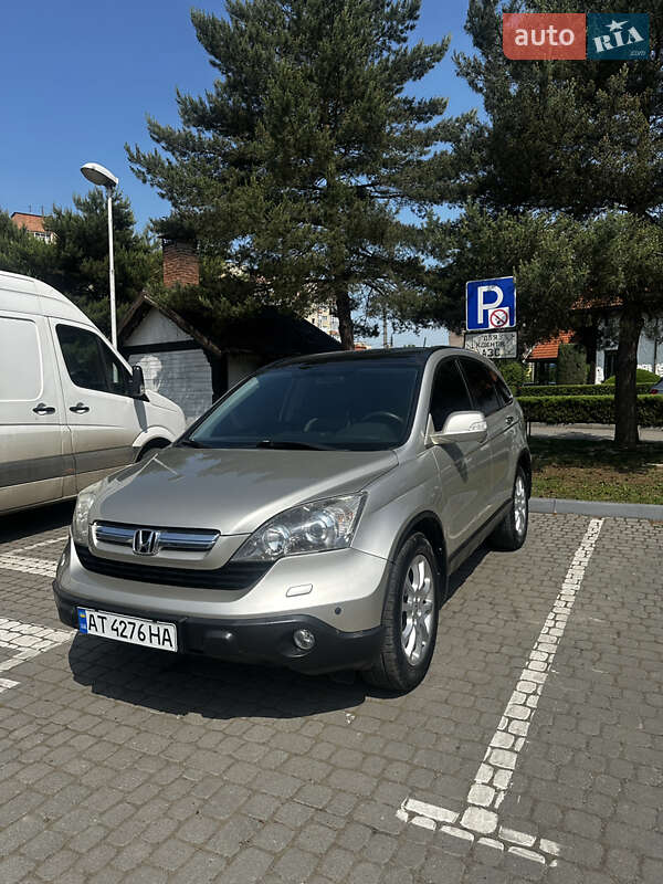 Внедорожник / Кроссовер Honda CR-V 2007 в Ивано-Франковске