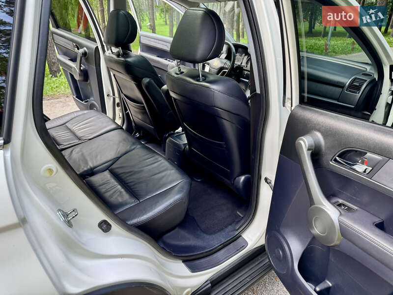 Внедорожник / Кроссовер Honda CR-V 2008 в Киеве