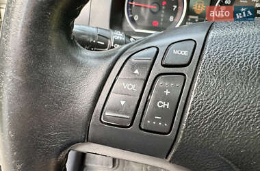 Позашляховик / Кросовер Honda CR-V 2008 в 