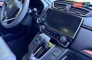 Внедорожник / Кроссовер Honda CR-V 2018 в 