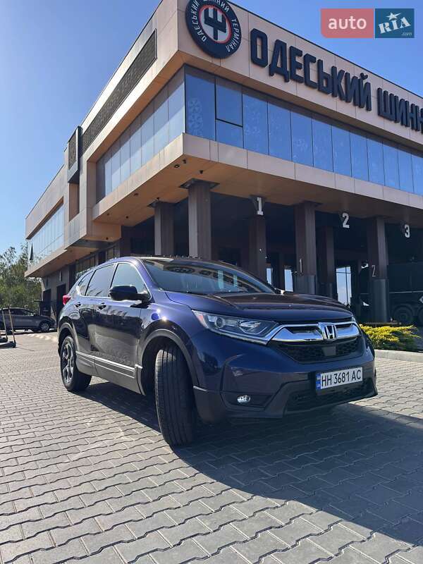 Внедорожник / Кроссовер Honda CR-V 2018 в 