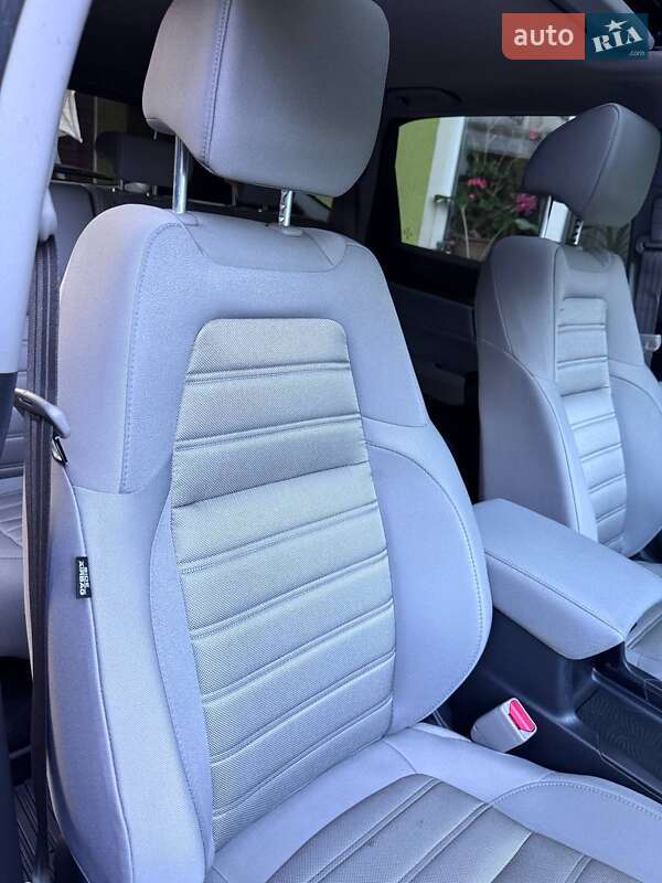 Внедорожник / Кроссовер Honda CR-V 2018 в Одессе фото 26 Внедорожник / Кроссовер Honda CR-V 2018 в Одессе