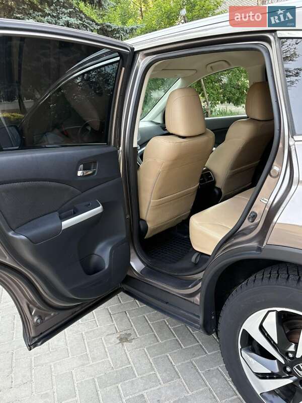 Внедорожник / Кроссовер Honda CR-V 2015 в Запорожье
