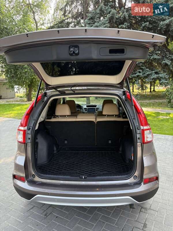 Внедорожник / Кроссовер Honda CR-V 2015 в Запорожье