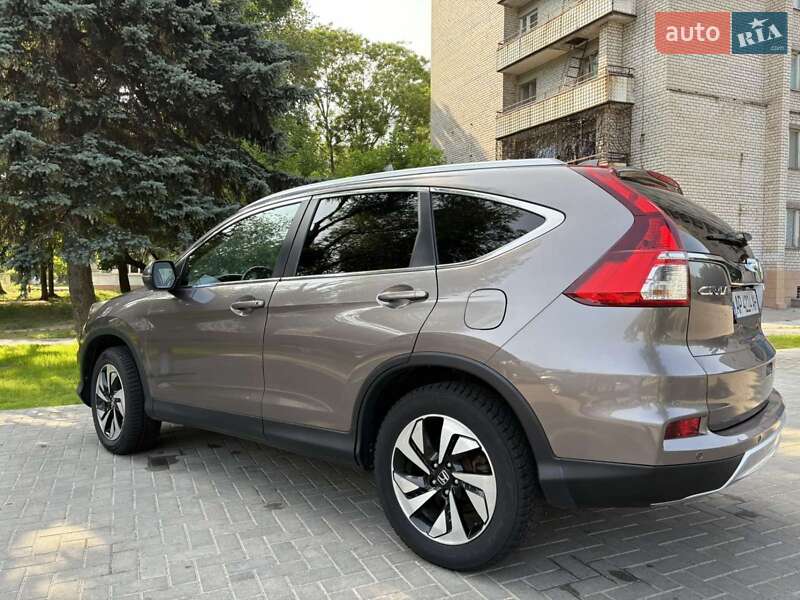 Внедорожник / Кроссовер Honda CR-V 2015 в Запорожье