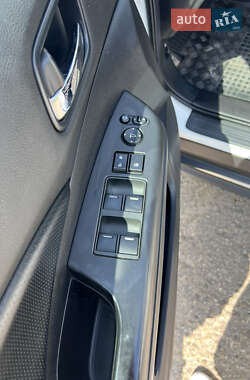 Внедорожник / Кроссовер Honda CR-V 2013 в 