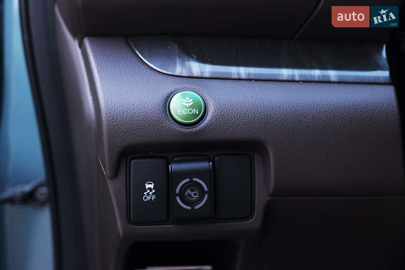 Позашляховик / Кросовер Honda CR-V 2013 в Луцьку