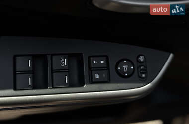Внедорожник / Кроссовер Honda CR-V 2013 в 