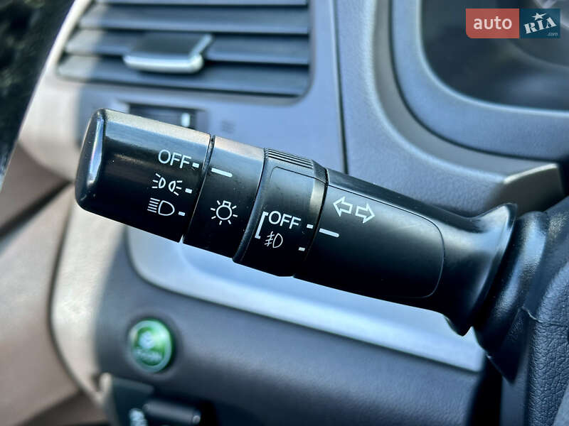 Позашляховик / Кросовер Honda CR-V 2012 в Києві