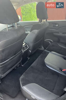 Внедорожник / Кроссовер Honda CR-V 2015 в 