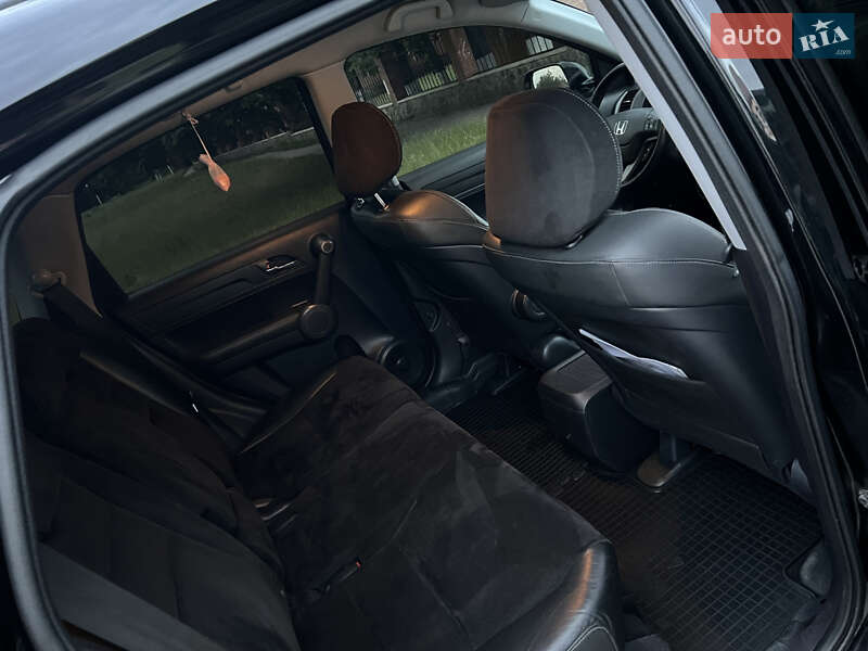 Внедорожник / Кроссовер Honda CR-V 2011 в Краснограде