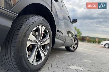 Внедорожник / Кроссовер Honda CR-V 2019 в 